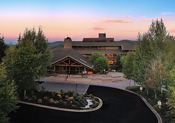 sunriverresort-350w Entrance of resort at sunset
